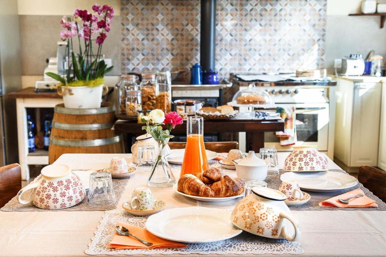 Il Pettirosso Bed & Breakfast SantʼArcangelo di Romagna Екстериор снимка